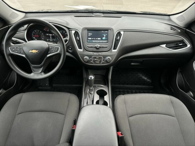 Серый Шевроле Малибу, объемом двигателя 1.5 л и пробегом 66 тыс. км за 10800 $, фото 2 на Automoto.ua