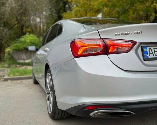 Серый Шевроле Малибу, объемом двигателя 2 л и пробегом 197 тыс. км за 17000 $, фото 9 на Automoto.ua