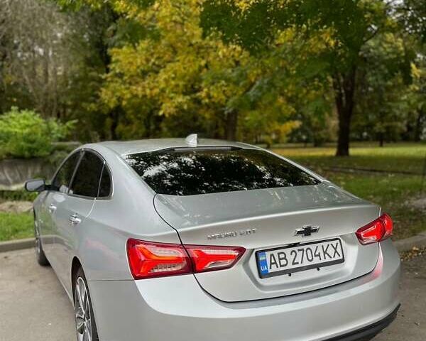 Серый Шевроле Малибу, объемом двигателя 2 л и пробегом 197 тыс. км за 17000 $, фото 8 на Automoto.ua