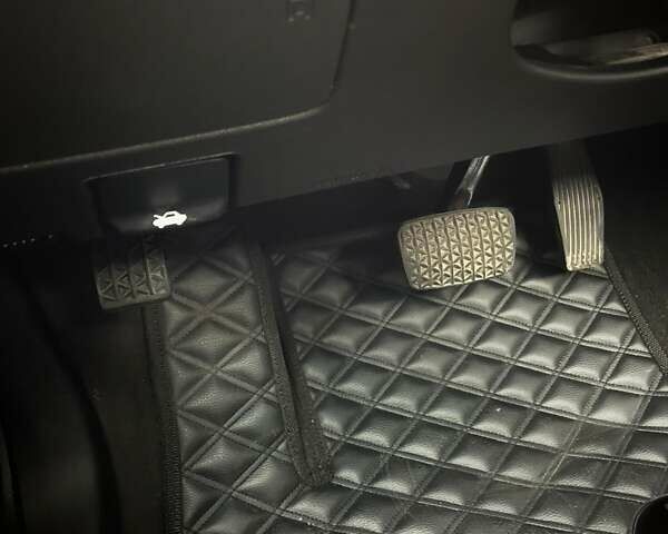 Серый Шевроле Малибу, объемом двигателя 2 л и пробегом 197 тыс. км за 17000 $, фото 27 на Automoto.ua