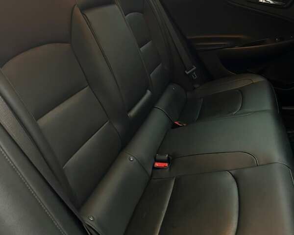 Серый Шевроле Малибу, объемом двигателя 2 л и пробегом 197 тыс. км за 17000 $, фото 25 на Automoto.ua