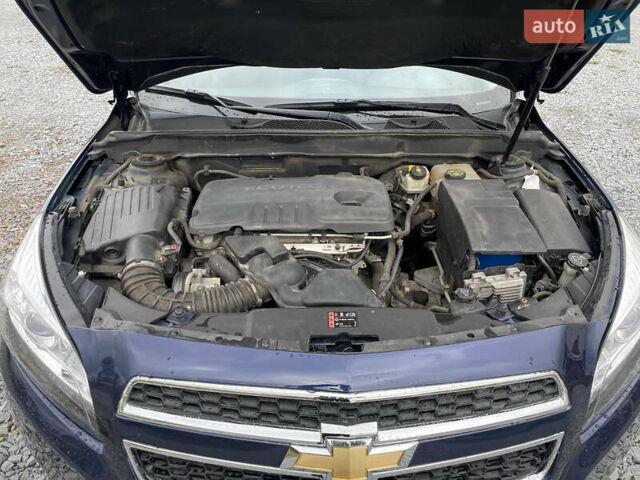 Шевроле Малибу 2012 в Ровно на Automoto.ua Синий Шевроле Малибу, объемом двигателя 2.38 л и пробегом 98 тыс. км за 9500 $, фото 11 на Automoto.ua