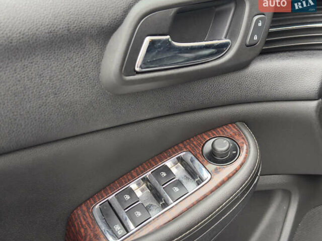 Синий Шевроле Малибу, объемом двигателя 2.46 л и пробегом 218 тыс. км за 6999 $, фото 5 на Automoto.ua