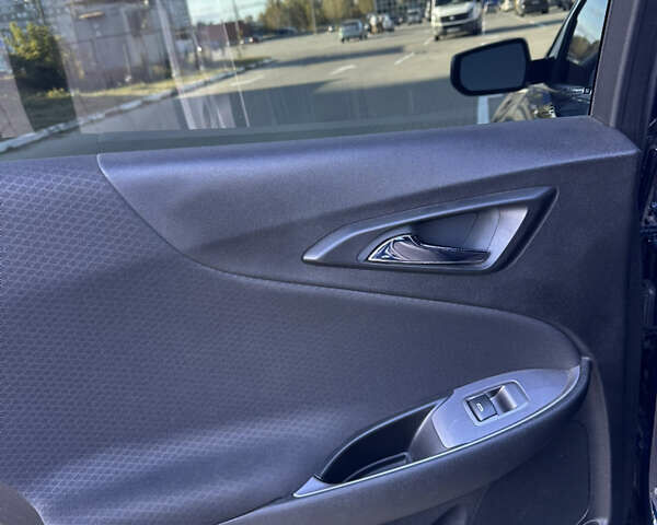 Синій Шевроле Малібу, об'ємом двигуна 1.49 л та пробігом 128 тис. км за 12500 $, фото 27 на Automoto.ua