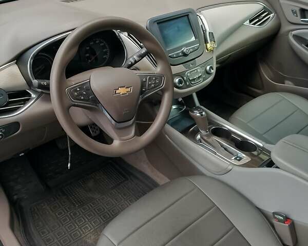 Синій Шевроле Малібу, об'ємом двигуна 1.8 л та пробігом 274 тис. км за 14500 $, фото 10 на Automoto.ua