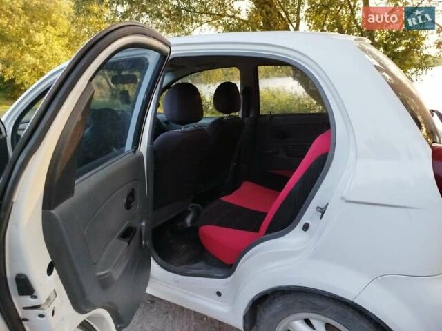 Белый Шевроле Матиз, объемом двигателя 0.8 л и пробегом 124 тыс. км за 2990 $, фото 6 на Automoto.ua