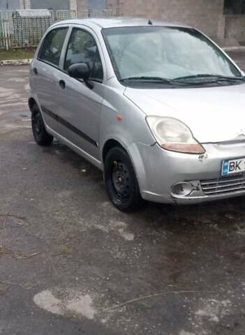 Серый Шевроле Матиз, объемом двигателя 0.8 л и пробегом 218 тыс. км за 2650 $, фото 1 на Automoto.ua