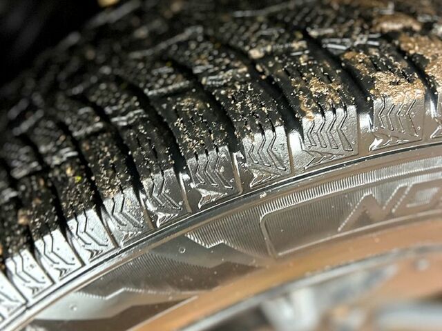 Белый Шевроле Нива, объемом двигателя 1.7 л и пробегом 157 тыс. км за 5999 $, фото 9 на Automoto.ua