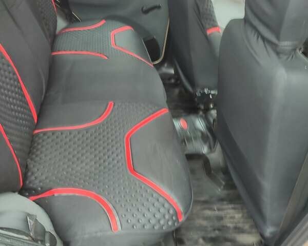 Шевроле Нива 2004 у Южноукраинске на Automoto.ua Бежевий Шевроле Нива, об'ємом двигуна 1.7 л та пробігом 200 тис. км за 5300 $, фото 13 на Automoto.ua