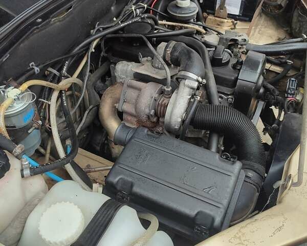 Шевроле Нива 2004 у Южноукраинске на Automoto.ua Бежевий Шевроле Нива, об'ємом двигуна 1.7 л та пробігом 200 тис. км за 5300 $, фото 8 на Automoto.ua