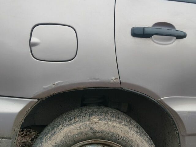 Бежевый Шевроле Нива, объемом двигателя 1.7 л и пробегом 444 тыс. км за 2700 $, фото 7 на Automoto.ua