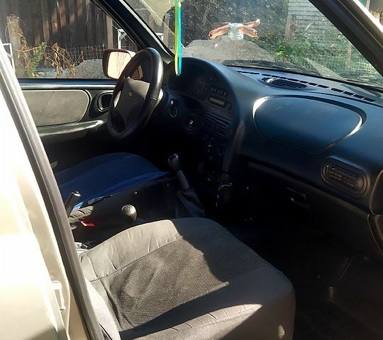 Бежевий Шевроле Нива, об'ємом двигуна 1.7 л та пробігом 155 тис. км за 4500 $, фото 1 на Automoto.ua