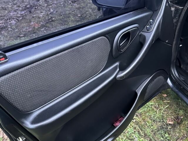 Чорний Шевроле Нива, об'ємом двигуна 1.7 л та пробігом 115 тис. км за 3300 $, фото 7 на Automoto.ua