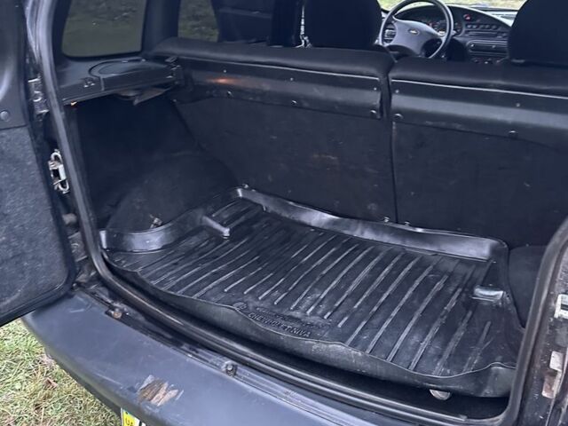 Чорний Шевроле Нива, об'ємом двигуна 1.7 л та пробігом 115 тис. км за 3300 $, фото 9 на Automoto.ua