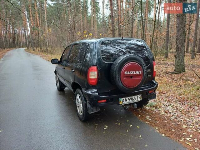 Чорний Шевроле Нива, об'ємом двигуна 1.7 л та пробігом 250 тис. км за 4600 $, фото 2 на Automoto.ua