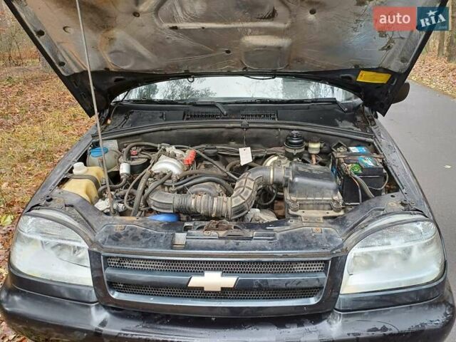 Чорний Шевроле Нива, об'ємом двигуна 1.7 л та пробігом 250 тис. км за 4600 $, фото 12 на Automoto.ua