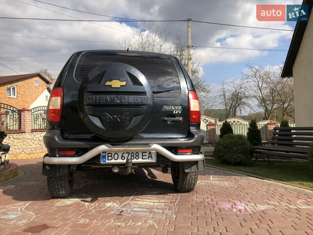 Черный Шевроле Нива, объемом двигателя 1.7 л и пробегом 158 тыс. км за 5200 $, фото 42 на Automoto.ua