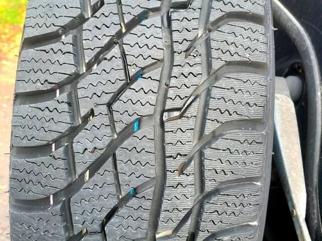 Черный Шевроле Нива, объемом двигателя 1.7 л и пробегом 160 тыс. км за 2999 $, фото 8 на Automoto.ua