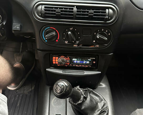 Черный Шевроле Нива, объемом двигателя 1.69 л и пробегом 264 тыс. км за 3700 $, фото 12 на Automoto.ua