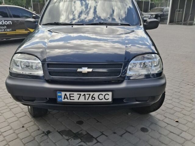 Черный Шевроле Нива, объемом двигателя 1.7 л и пробегом 36 тыс. км за 5900 $, фото 1 на Automoto.ua
