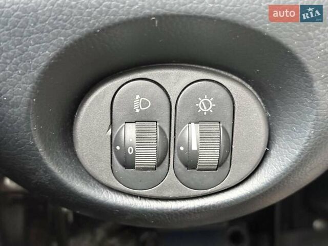 Черный Шевроле Нива, объемом двигателя 1.8 л и пробегом 90 тыс. км за 6700 $, фото 19 на Automoto.ua