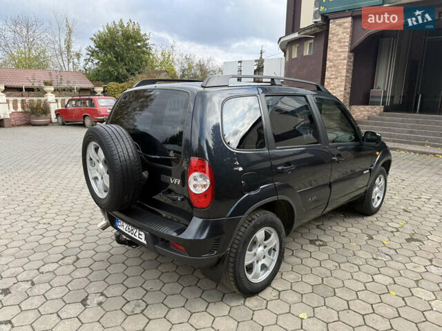 Шевроле Нива 2010 у Вінниці на Automoto.ua Чорний Шевроле Нива, об'ємом двигуна 1.7 л та пробігом 50 тис. км за 6850 $, фото 17 на Automoto.ua