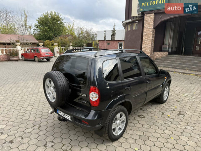 Шевроле Нива 2010 у Вінниці на Automoto.ua Чорний Шевроле Нива, об'ємом двигуна 1.7 л та пробігом 50 тис. км за 6850 $, фото 19 на Automoto.ua