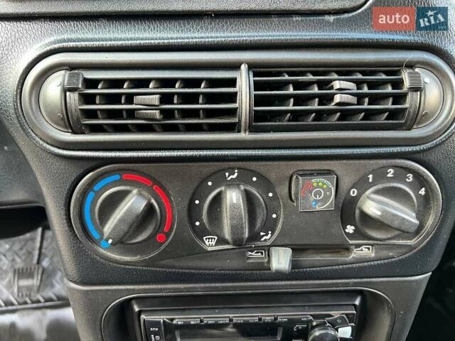 Шевроле Нива 2015 у Дніпро (Дніпропетровську) на Automoto.ua Чорний Шевроле Нива, об'ємом двигуна 1.69 л та пробігом 187 тис. км за 6700 $, фото 18 на Automoto.ua