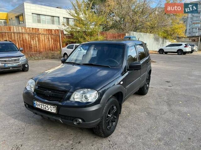 Шевроле Нива 2015 у Дніпро (Дніпропетровську) на Automoto.ua Чорний Шевроле Нива, об'ємом двигуна 1.69 л та пробігом 187 тис. км за 6700 $, фото 3 на Automoto.ua