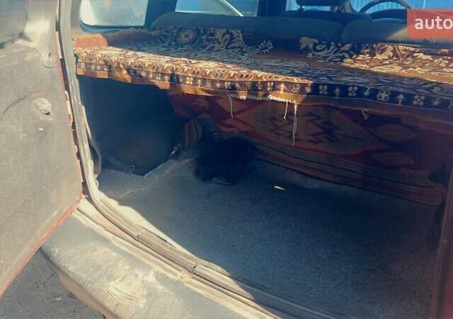 Коричневий Шевроле Нива, об'ємом двигуна 1.7 л та пробігом 400 тис. км за 2000 $, фото 6 на Automoto.ua