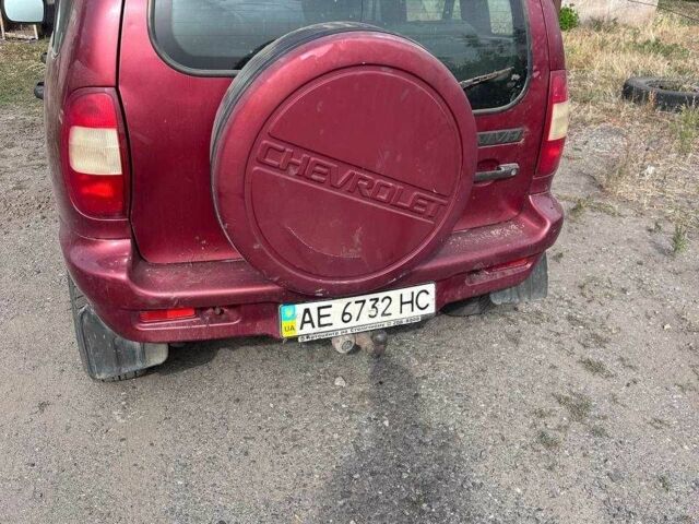 Червоний Шевроле Нива, об'ємом двигуна 1.7 л та пробігом 1 тис. км за 3400 $, фото 2 на Automoto.ua