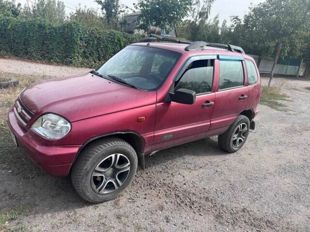 Червоний Шевроле Нива, об'ємом двигуна 1.7 л та пробігом 1 тис. км за 3400 $, фото 1 на Automoto.ua