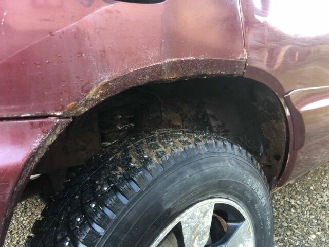 Красный Шевроле Нива, объемом двигателя 1.7 л и пробегом 280 тыс. км за 2350 $, фото 12 на Automoto.ua