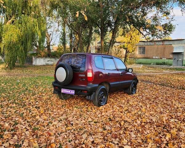 Червоний Шевроле Нива, об'ємом двигуна 1.7 л та пробігом 301 тис. км за 2950 $, фото 9 на Automoto.ua