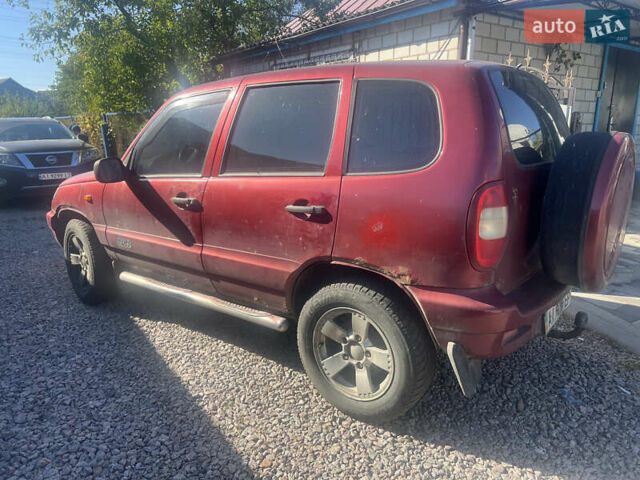 Червоний Шевроле Нива, об'ємом двигуна 1.7 л та пробігом 364 тис. км за 2200 $, фото 4 на Automoto.ua