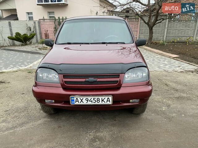 Червоний Шевроле Нива, об'ємом двигуна 1.69 л та пробігом 200 тис. км за 4450 $, фото 6 на Automoto.ua