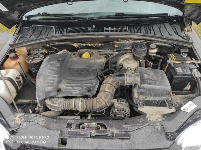 Шевроле Нива 2016 в Ладыжин на Automoto.ua Красный Шевроле Нива, объемом двигателя 1.7 л и пробегом 131 тыс. км за 6130 $, фото 4 на Automoto.ua