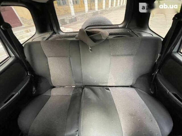 Шевроле Нива, объемом двигателя 1.7 л и пробегом 157 тыс. км за 3790 $, фото 16 на Automoto.ua