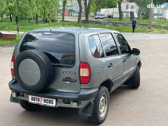 Шевроле Нива, объемом двигателя 1.7 л и пробегом 157 тыс. км за 3790 $, фото 3 на Automoto.ua