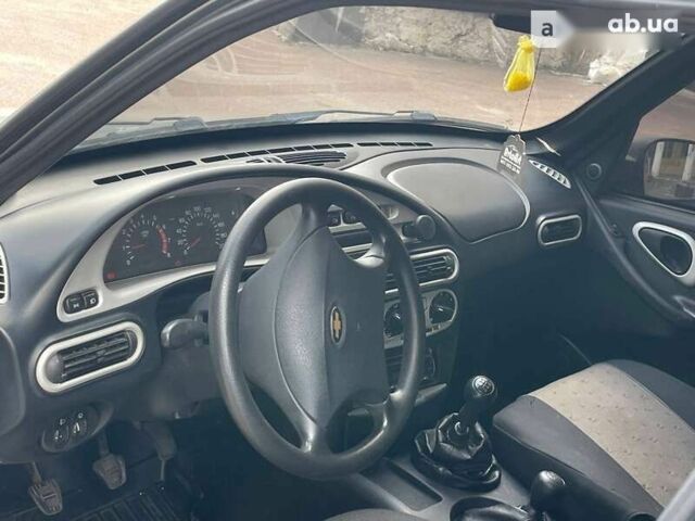 Шевроле Нива, объемом двигателя 1.7 л и пробегом 157 тыс. км за 3790 $, фото 9 на Automoto.ua