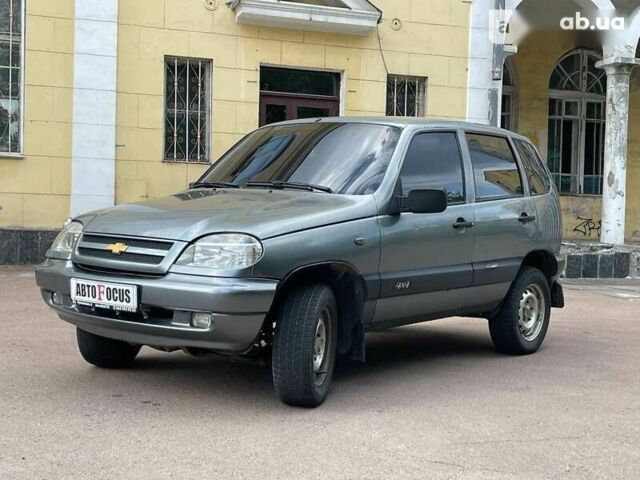 Шевроле Нива, объемом двигателя 1.7 л и пробегом 157 тыс. км за 3790 $, фото 6 на Automoto.ua