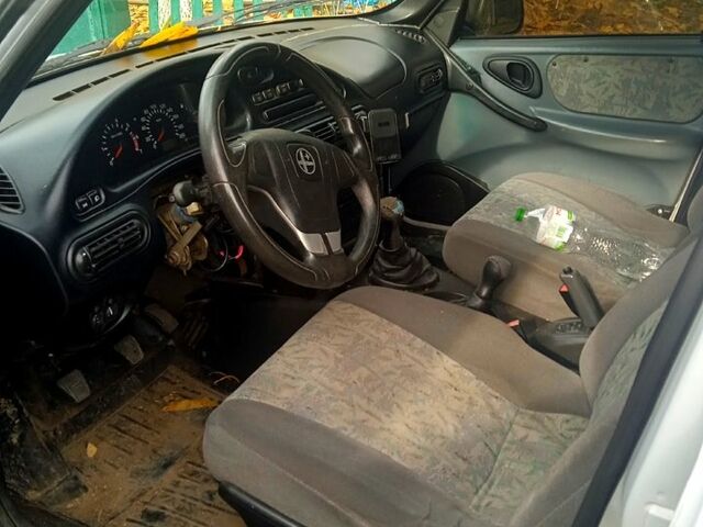 Шевроле Нива 2003 у Березовке на Automoto.ua Шевроле Нива, об'ємом двигуна 1.7 л та пробігом 0 тис. км за 2700 $, фото 4 на Automoto.ua