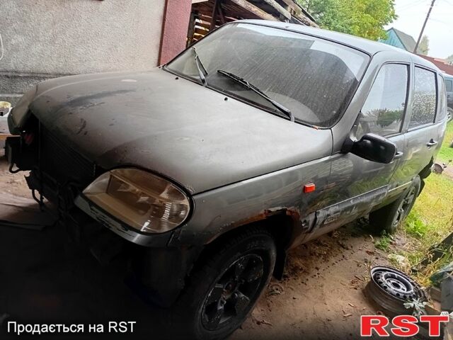 Шевроле Нива, объемом двигателя 1.7 л и пробегом 0 тыс. км за 2000 $, фото 1 на Automoto.ua