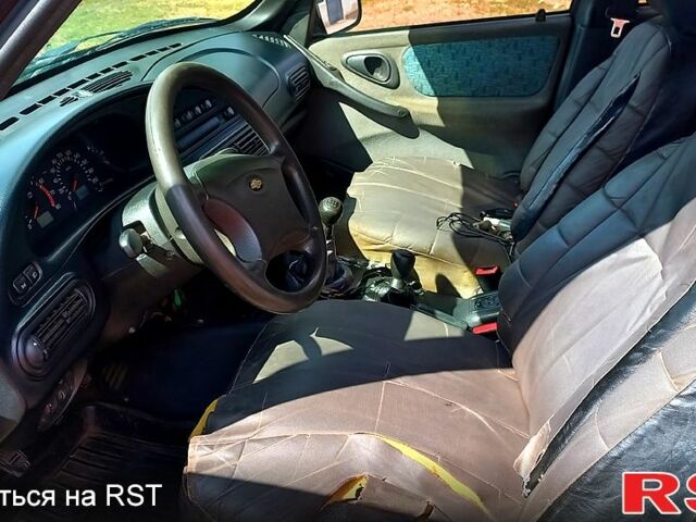 Шевроле Нива, объемом двигателя 1.7 л и пробегом 238 тыс. км за 3000 $, фото 4 на Automoto.ua