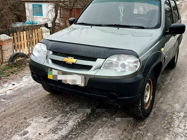 Шевроле Нива, об'ємом двигуна 1.7 л та пробігом 160 тис. км за 3100 $, фото 1 на Automoto.ua