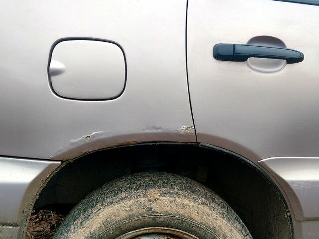 Шевроле Нива, объемом двигателя 1.7 л и пробегом 444 тыс. км за 2700 $, фото 7 на Automoto.ua