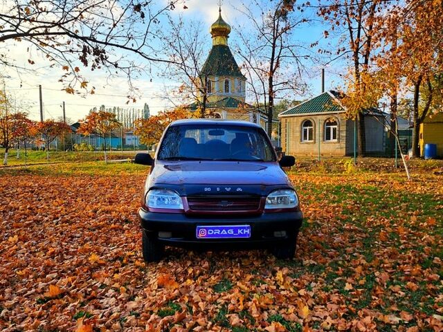 Шевроле Нива, объемом двигателя 1.7 л и пробегом 300 тыс. км за 2950 $, фото 1 на Automoto.ua