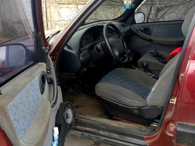 Шевроле Нива, об'ємом двигуна 1.7 л та пробігом 157 тис. км за 3000 $, фото 7 на Automoto.ua