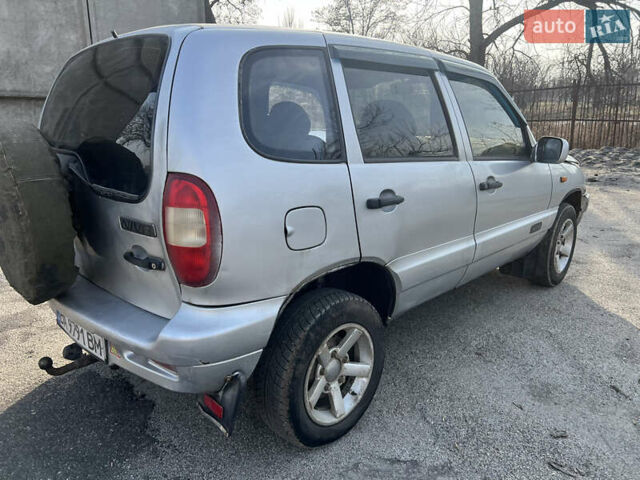 Шевроле Нива, объемом двигателя 0 л и пробегом 250 тыс. км за 2000 $, фото 3 на Automoto.ua