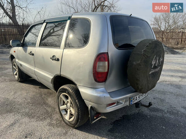 Шевроле Нива, объемом двигателя 0 л и пробегом 250 тыс. км за 2000 $, фото 1 на Automoto.ua